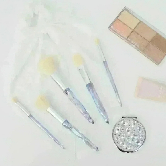 Margaret Joseph's "Fabulous Face" Irredencent Sparkle Makeup Brush 6 Piece Set - Picture 3 of 8